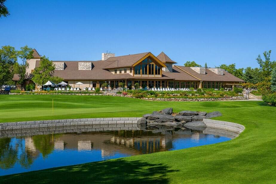 Cragun's Resort with the pond in front around the golf course